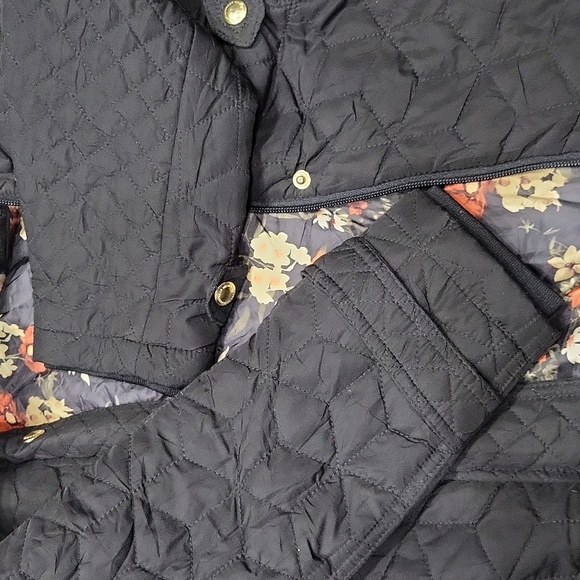 Weatherproof women's quilted hooded adjustable waist winter coat, black M - Picture 11 of 11